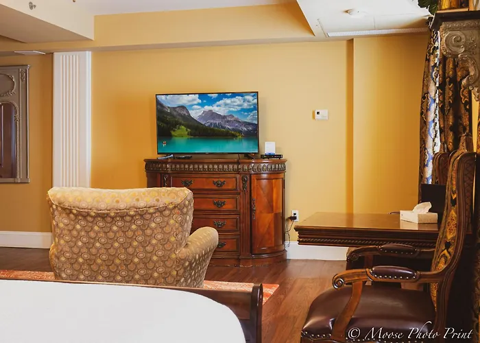 In Luxury hotels Grant Hall